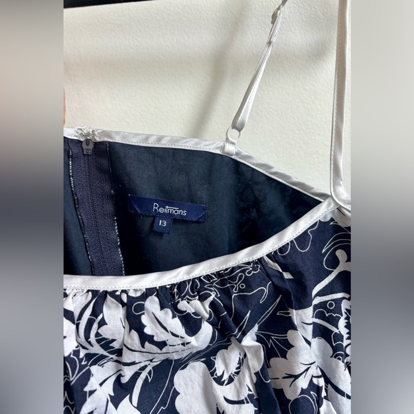 Reitmans Navy and White Floral Dress - Picture 2 of 5